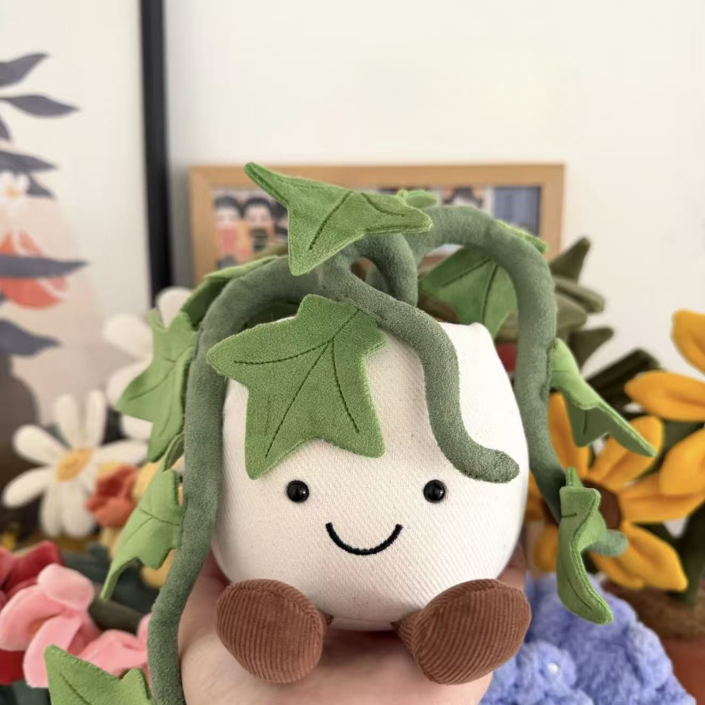 IvyCuddle – Ivy Plant Plush in Pot