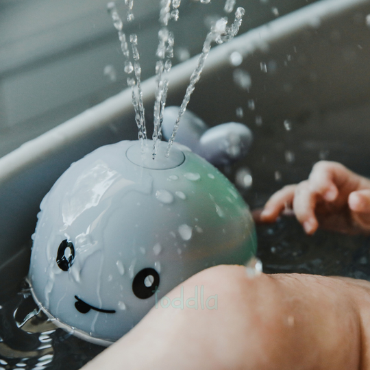 SplashWhale LED Baby Bath Toy — Calming Water Play Fun