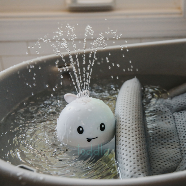 SplashWhale LED Baby Bath Toy — Calming Water Play Fun